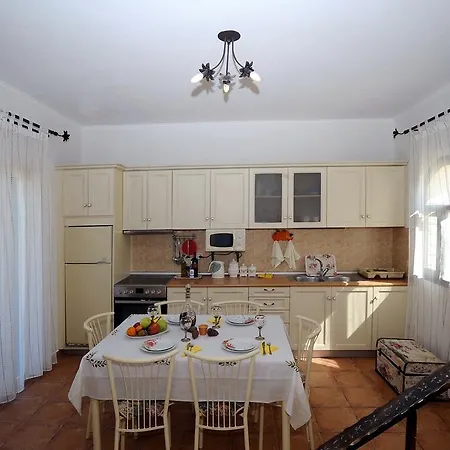 Stalakton Country Maisonettes * Halikounas
