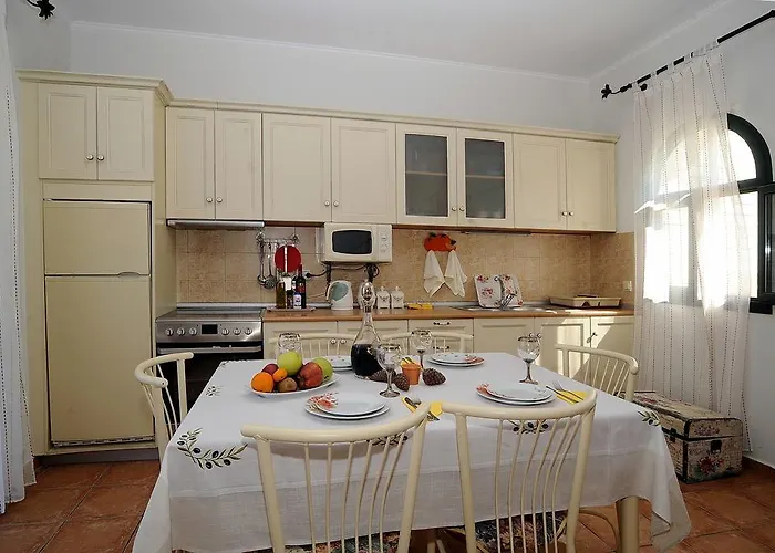 Stalakton Country Maisonettes Apartman *