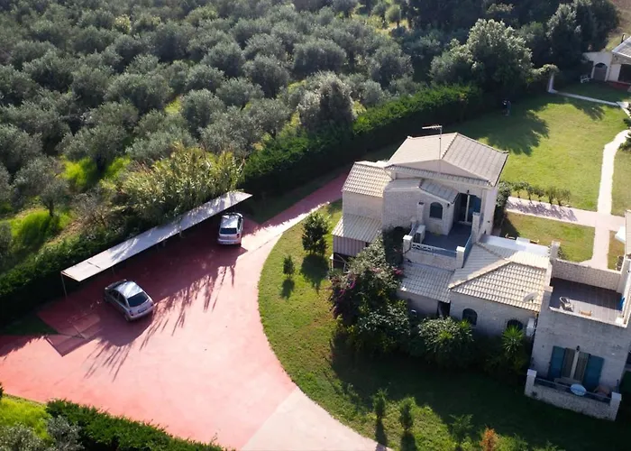 Stalakton Country Maisonettes