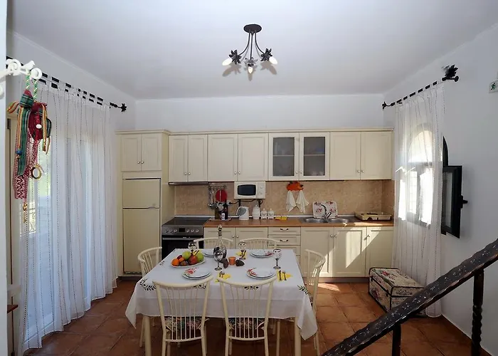 Stalakton Country Maisonettes * Halikounas